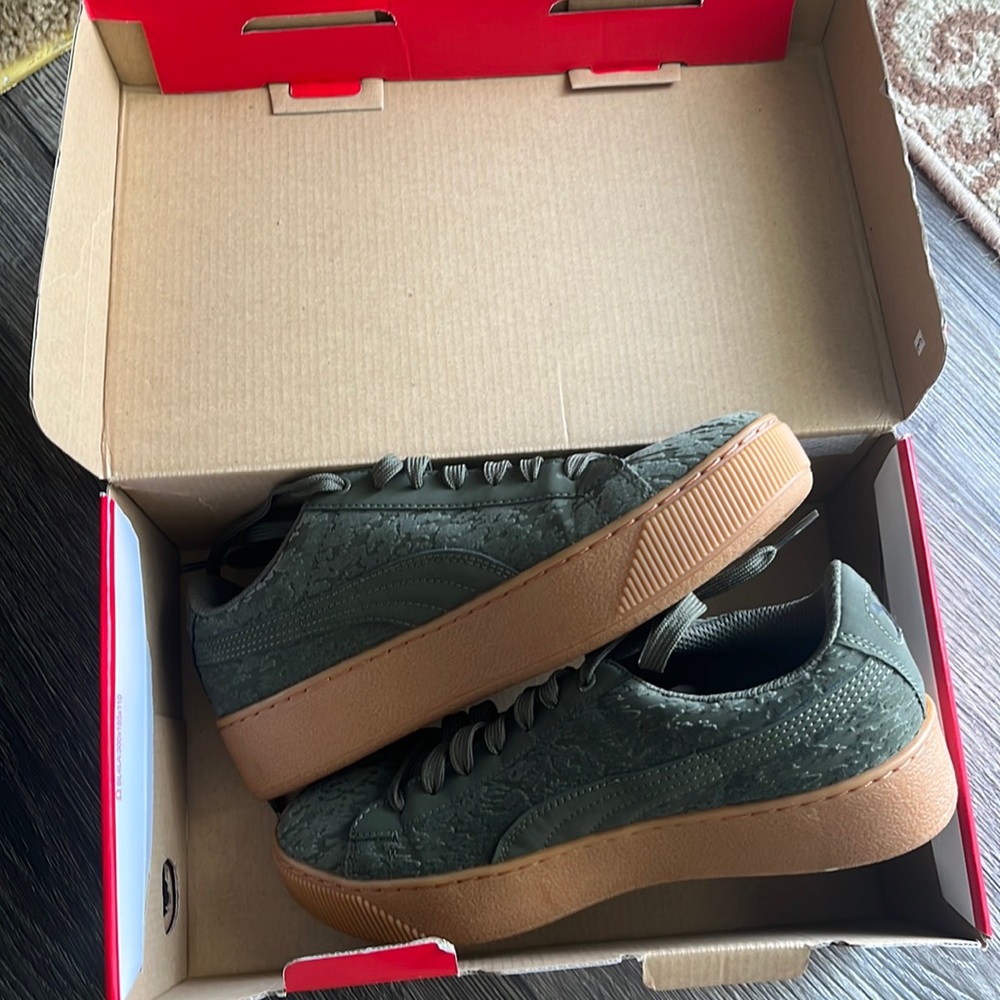 Puma Vikky Platform VR